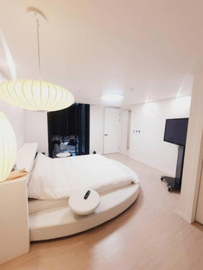 성북구 신축 래미안apt 3Room 2Bath미아사거리역 5분 장기가능 길음동